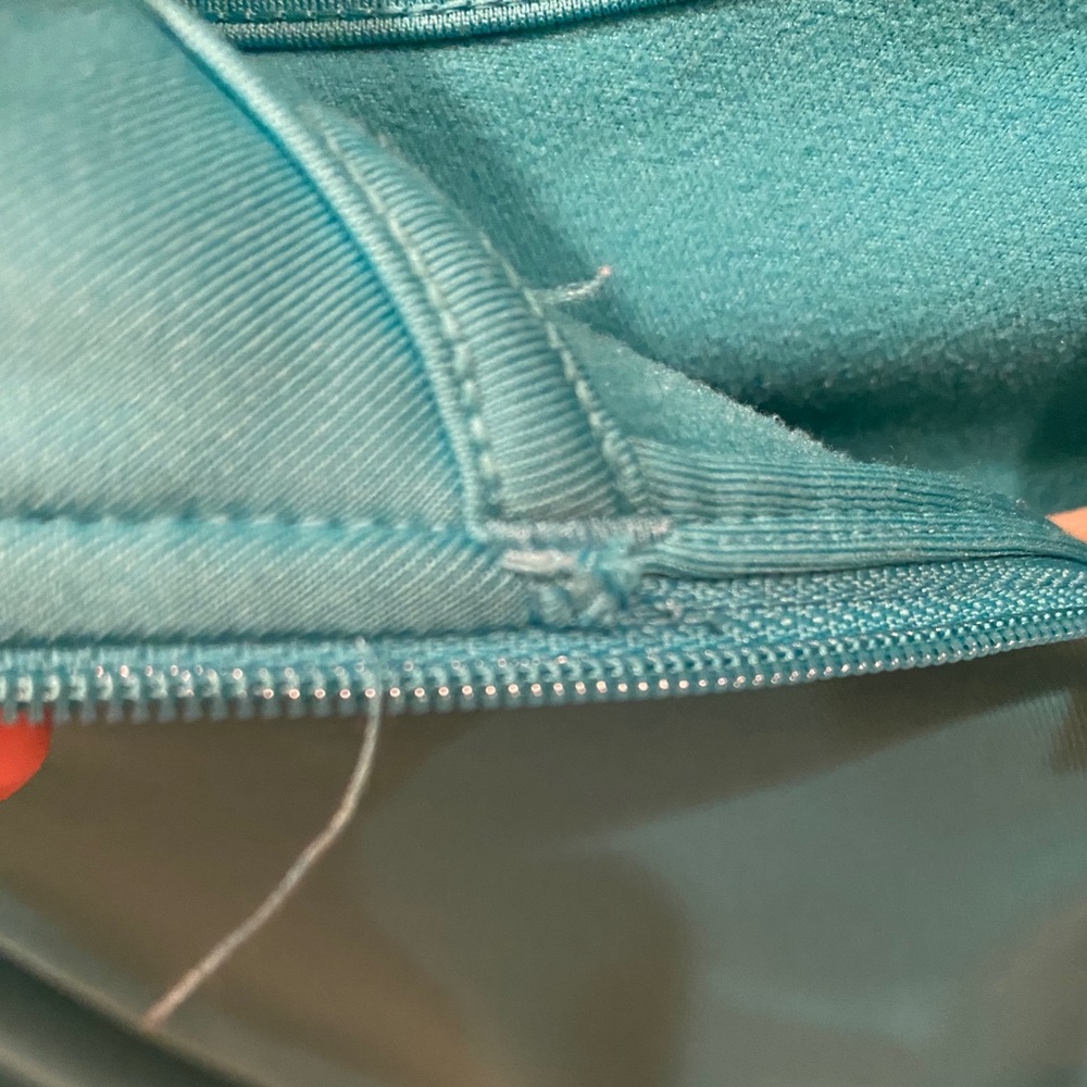 Lightly worn, half zip, turquoise Nike running top - Picture 8 of 10